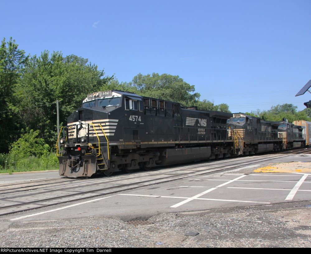 NS 4574 leading 30Q